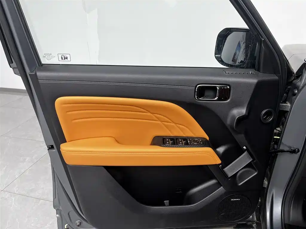 Haval Meng Long NEV 2026 Hi4 102 Premium фото 15