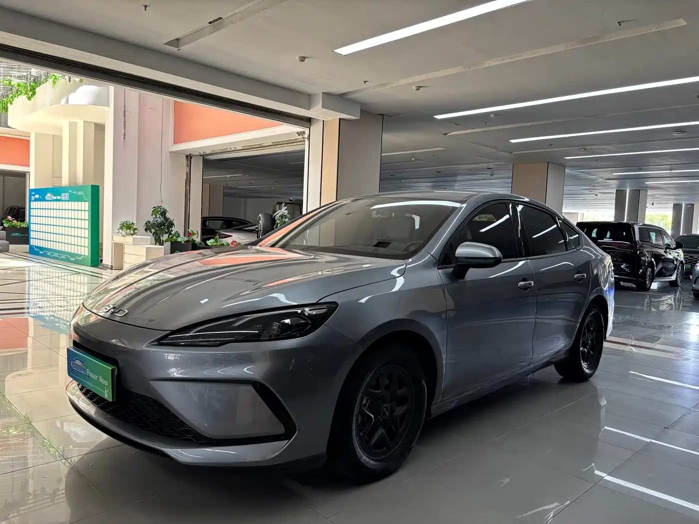 BYD Seal 05 DM-i 2025