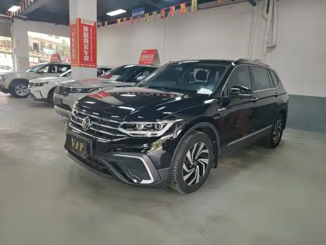Volkswagen Tiguan L 2023