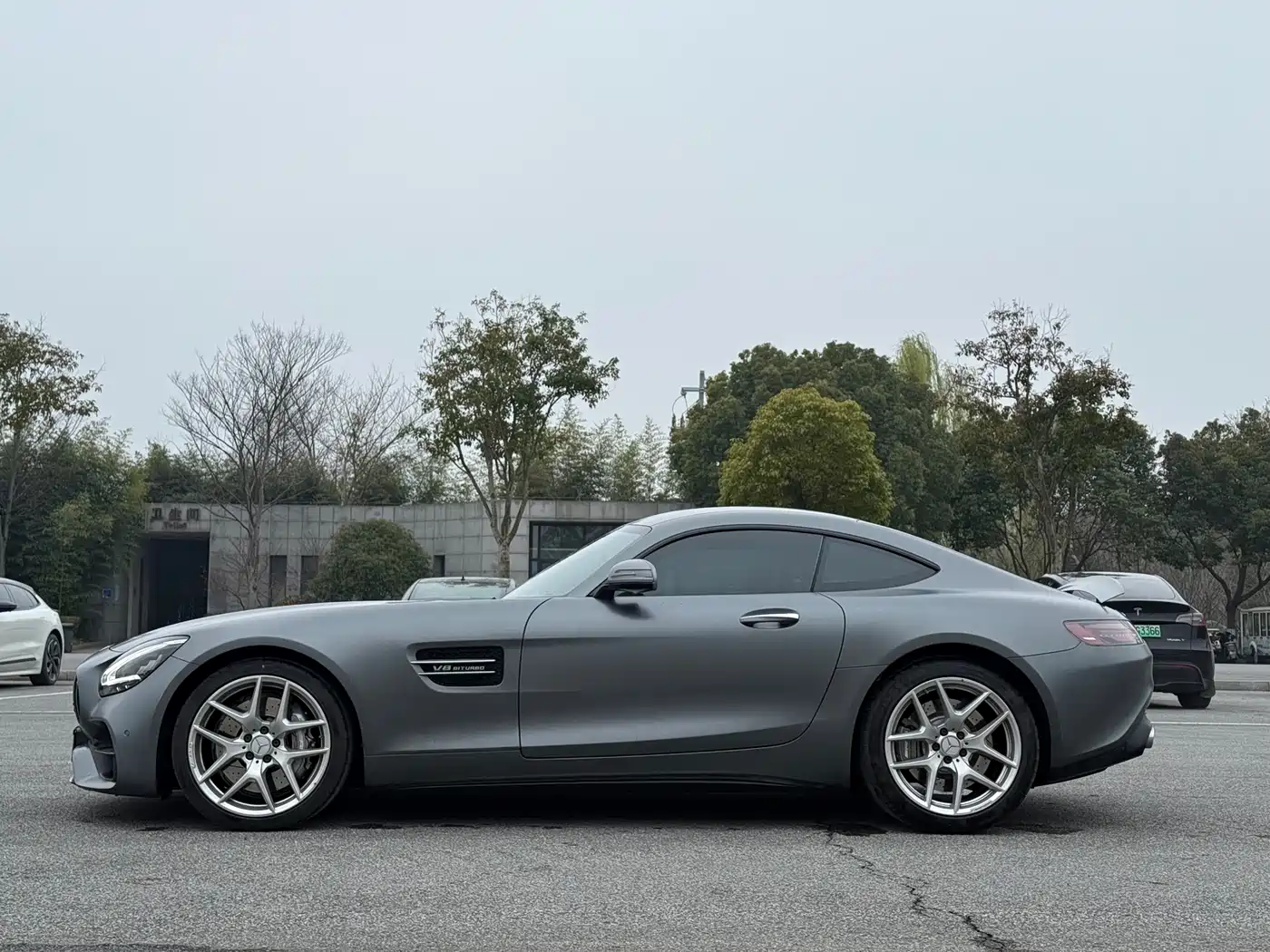 MERCEDES-BENZ AMG GT