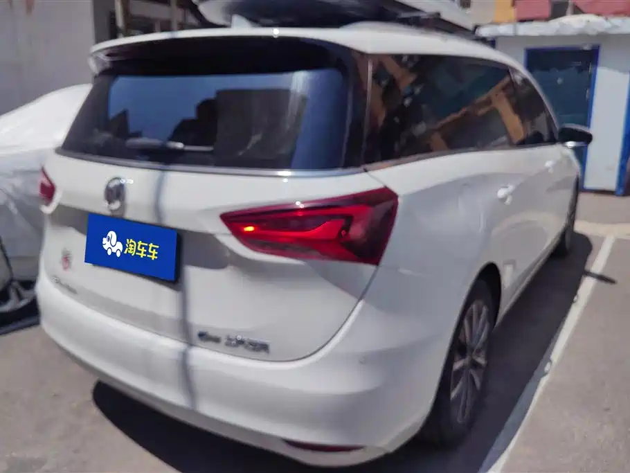 Buick GL6 2021 323T Mild Hybrid Connected Premium Trim фото 3