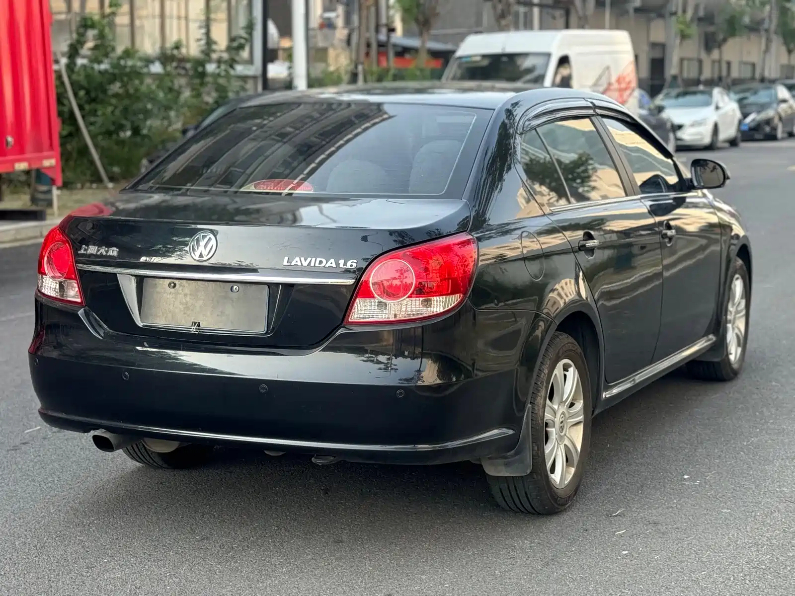 Photo 8 - Volkswagen Lavida