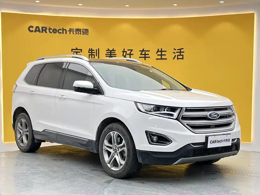 Фото 2 - Ford Edge