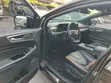 Фото 16 - Ford Edge