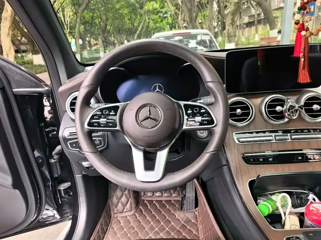 Mercedes-Benz GLC 2022 Facelift GLC 300 L 4MATIC Dynamic Collector's Edition фото 6