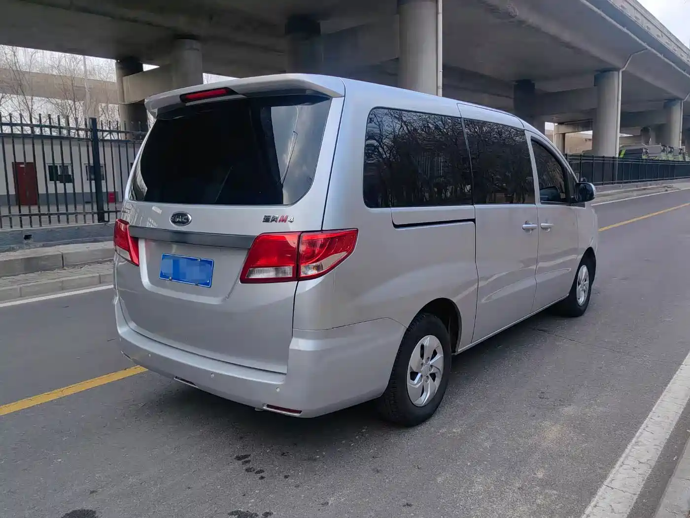 JAC Refine Refine M4 2022 2021 2.0L Manual Business Edition