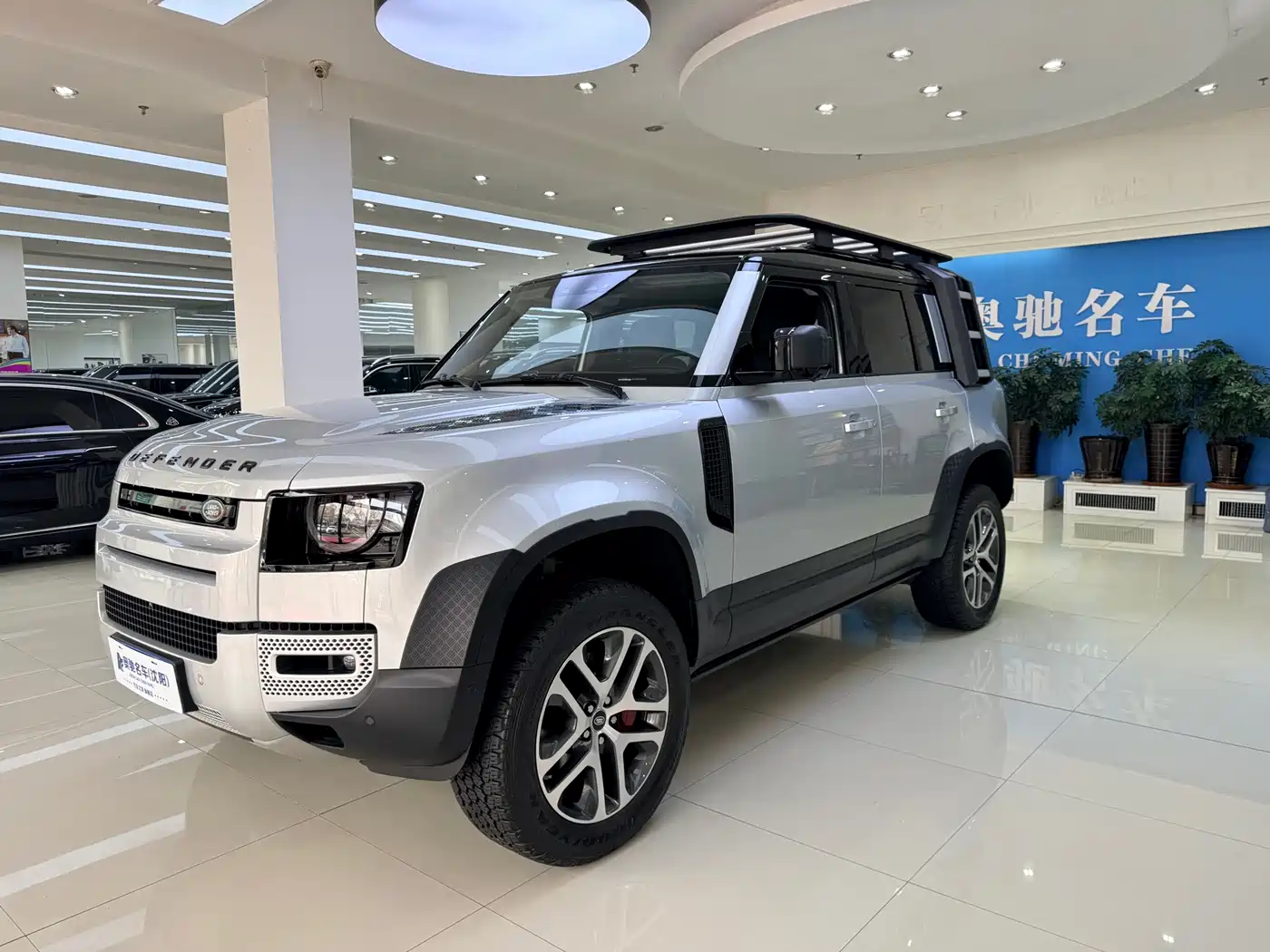Land Rover Defender 2021 110 P400 Dark Special Edition
