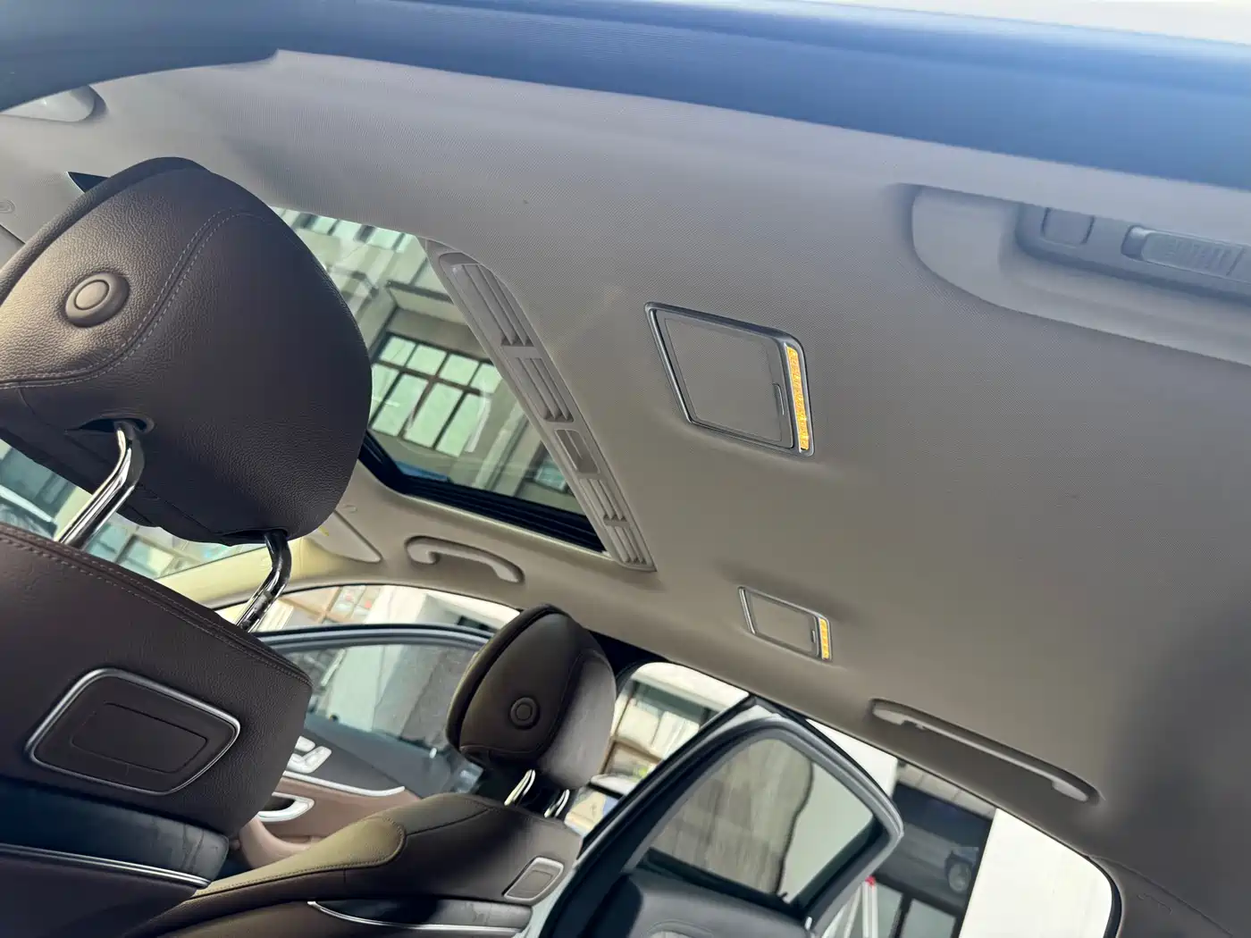 Mercedes-Benz E-Class 2016 E 300 L Sport Fashion Type фото 16