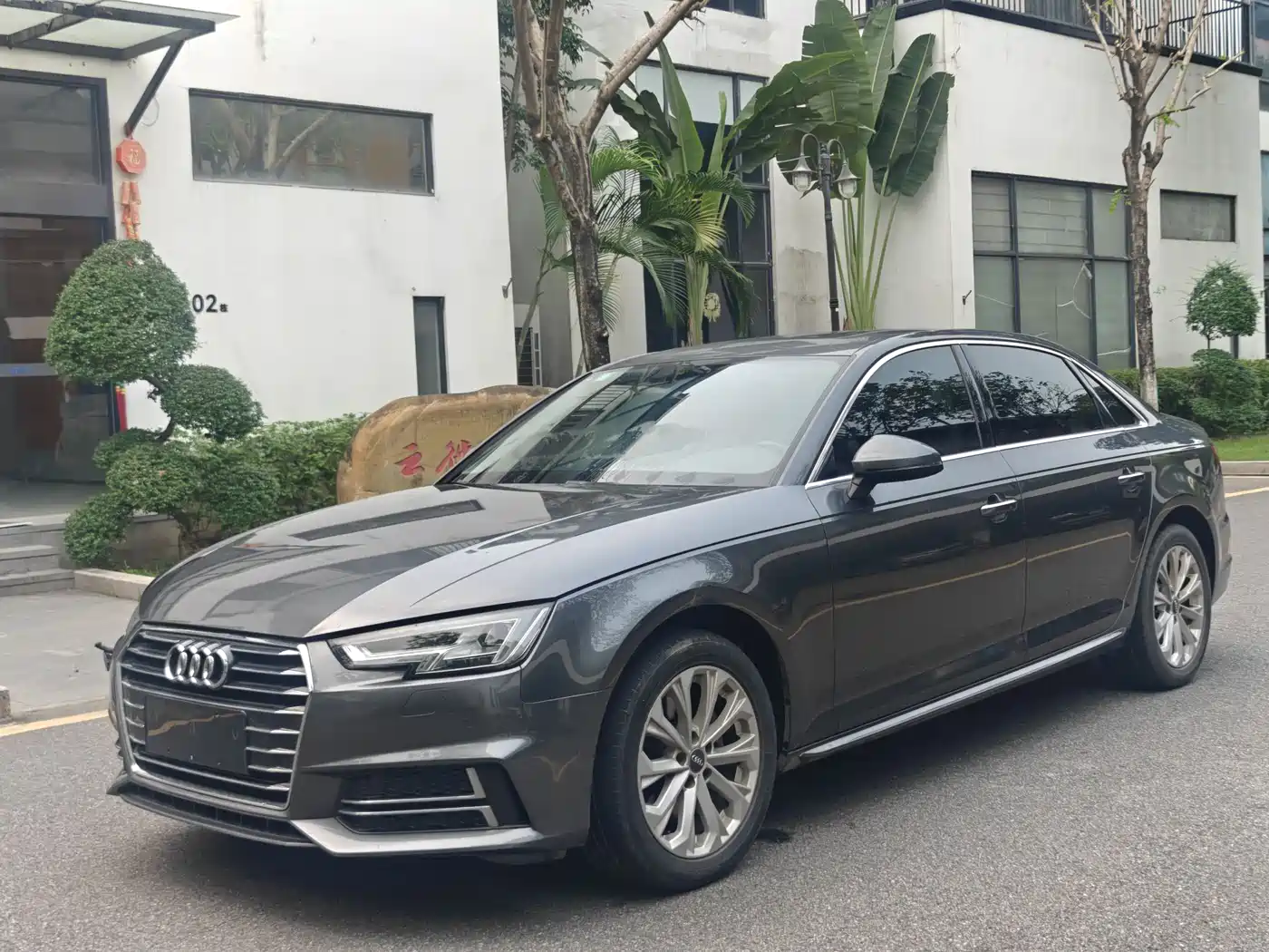 Audi A4L 2019 40 TFSI Progressive (China VI)