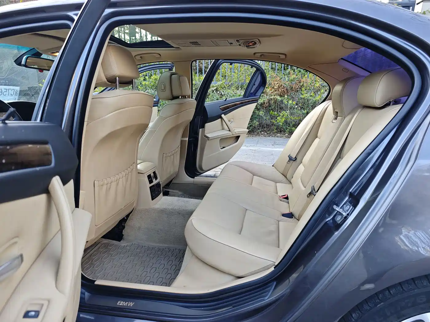 BMW 5 Series 2009 Model 523Li Premium фото 13