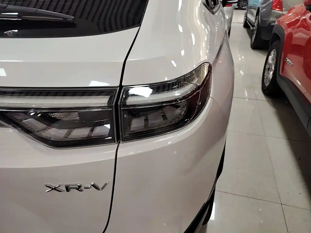 Фото 8 - Honda XR-V