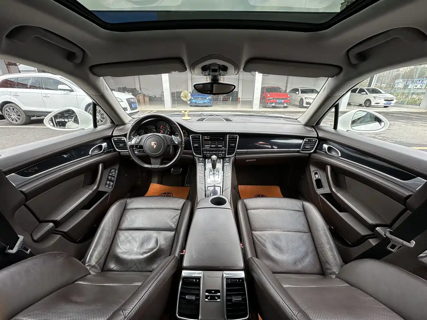 Porsche Panamera 2010 Panamera 4 3.6L фото 12