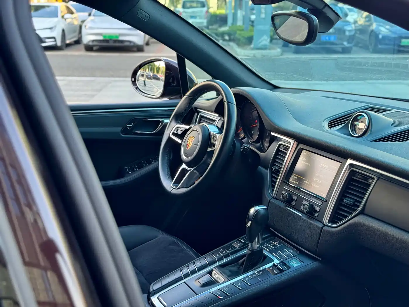 Porsche Macan 2014 Macan 2.0T фото 15