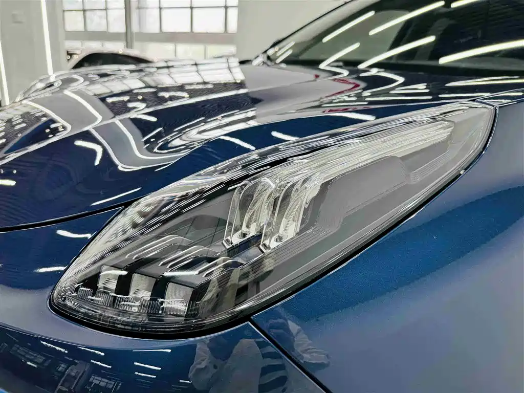 Lynk & Co 01 2017 2.0T 2WD Pro Shine Edition фото 9