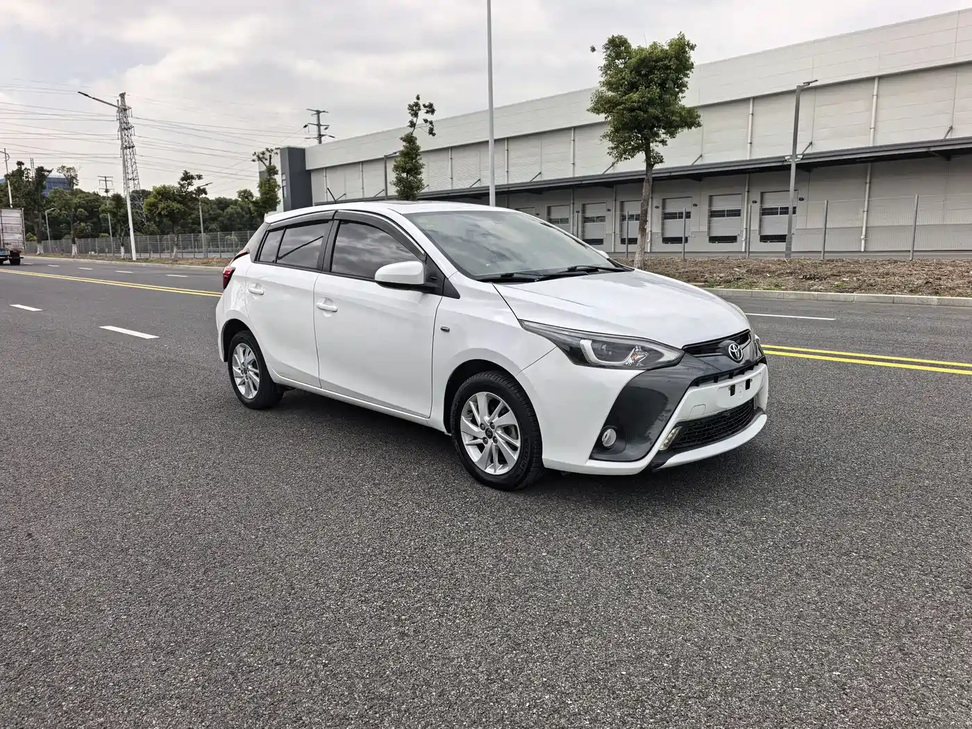 Toyota YARiS L Zhi Xuan 2016 Facelift 1.5GS CVT Sharp Edition фото 3