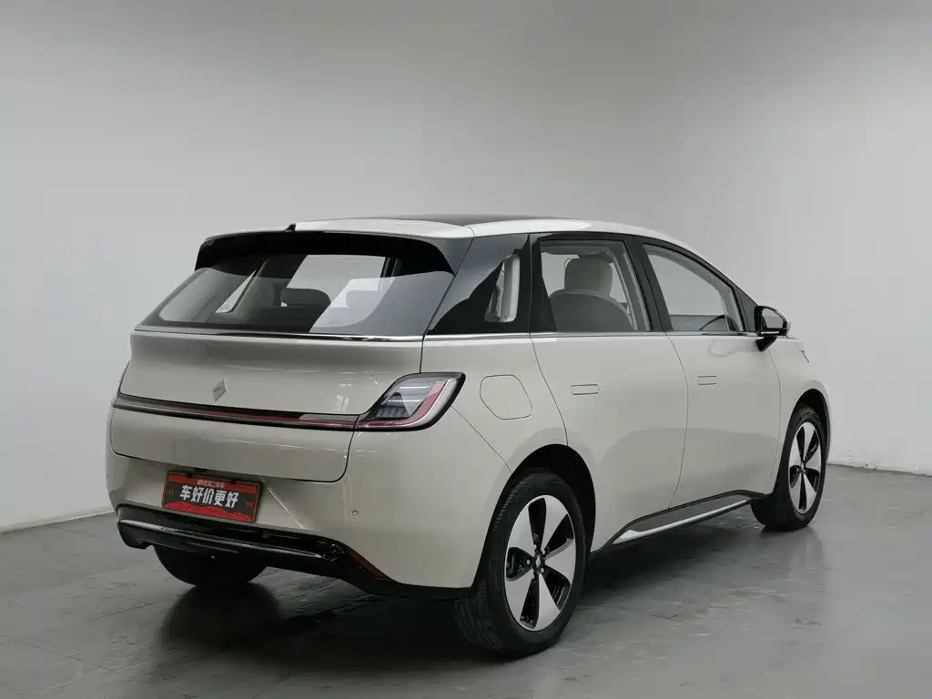 Фото 2 - Baojun Cloud