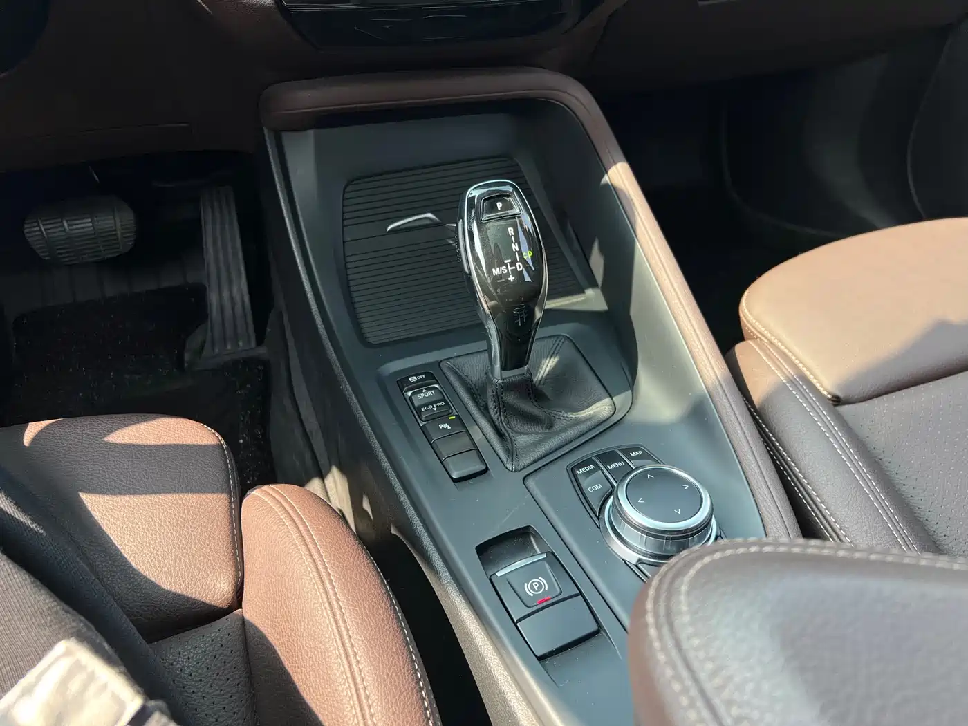 BMW X1 2022 sDrive25Li Leading фото 14