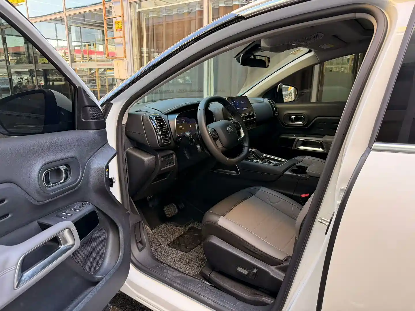 صورة 4 - Citroën Tianyi C5 AIRCROSS