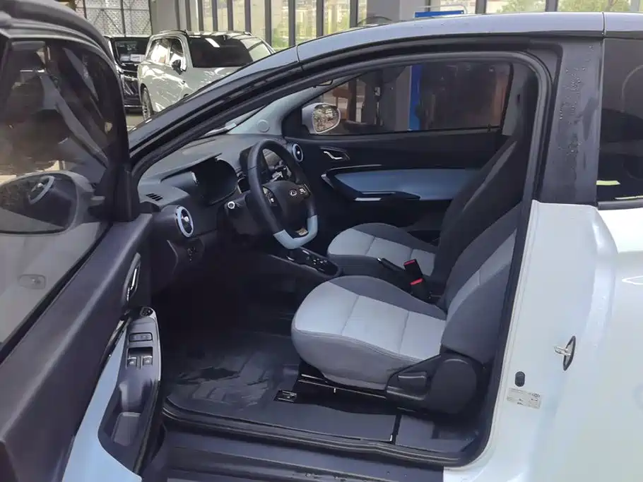 QQ New Energy Little Ant 2024 2024 Facelift Youth Edition 251km Passion 25.05kWh