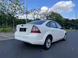 Фото 4 - Ford Focus