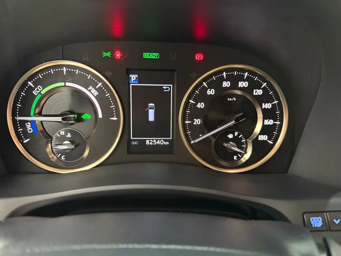 Toyota Alphard 2021 Hybrid 2.5L Premium фото 23