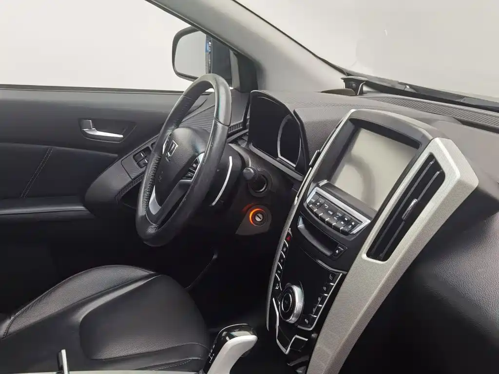 Luxgen U6 SUV 2016 2017 1.8T Charm Upgrade