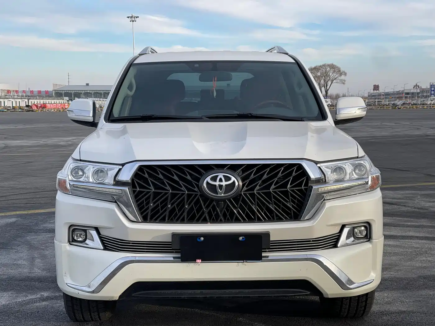 Toyota Land Cruiser (Import) 2015 4.0L V6 Middle East Limited Edition фото 2