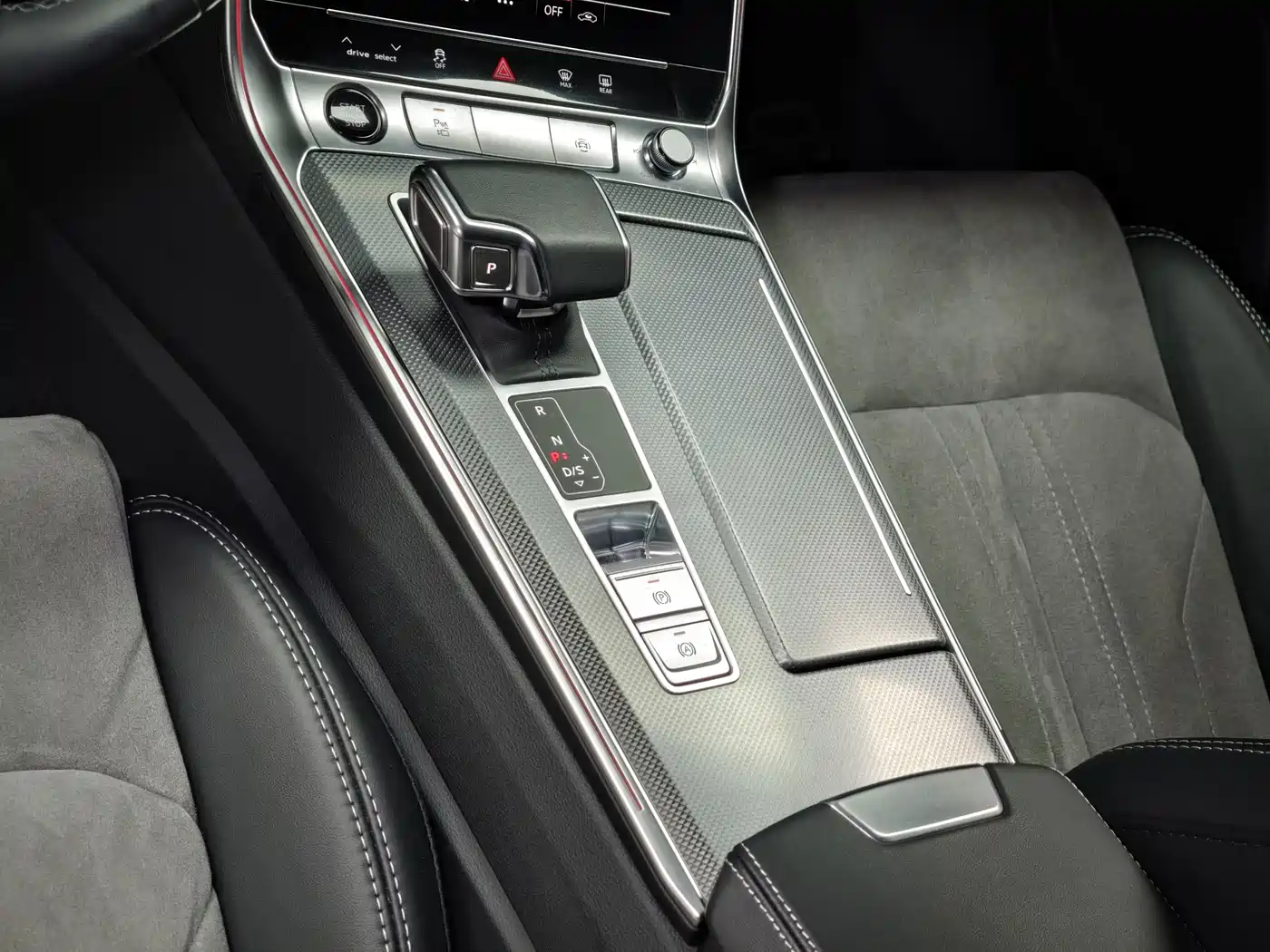 Audi A6L 2023 45 TFSI Premium Selection Dynamic фото 15