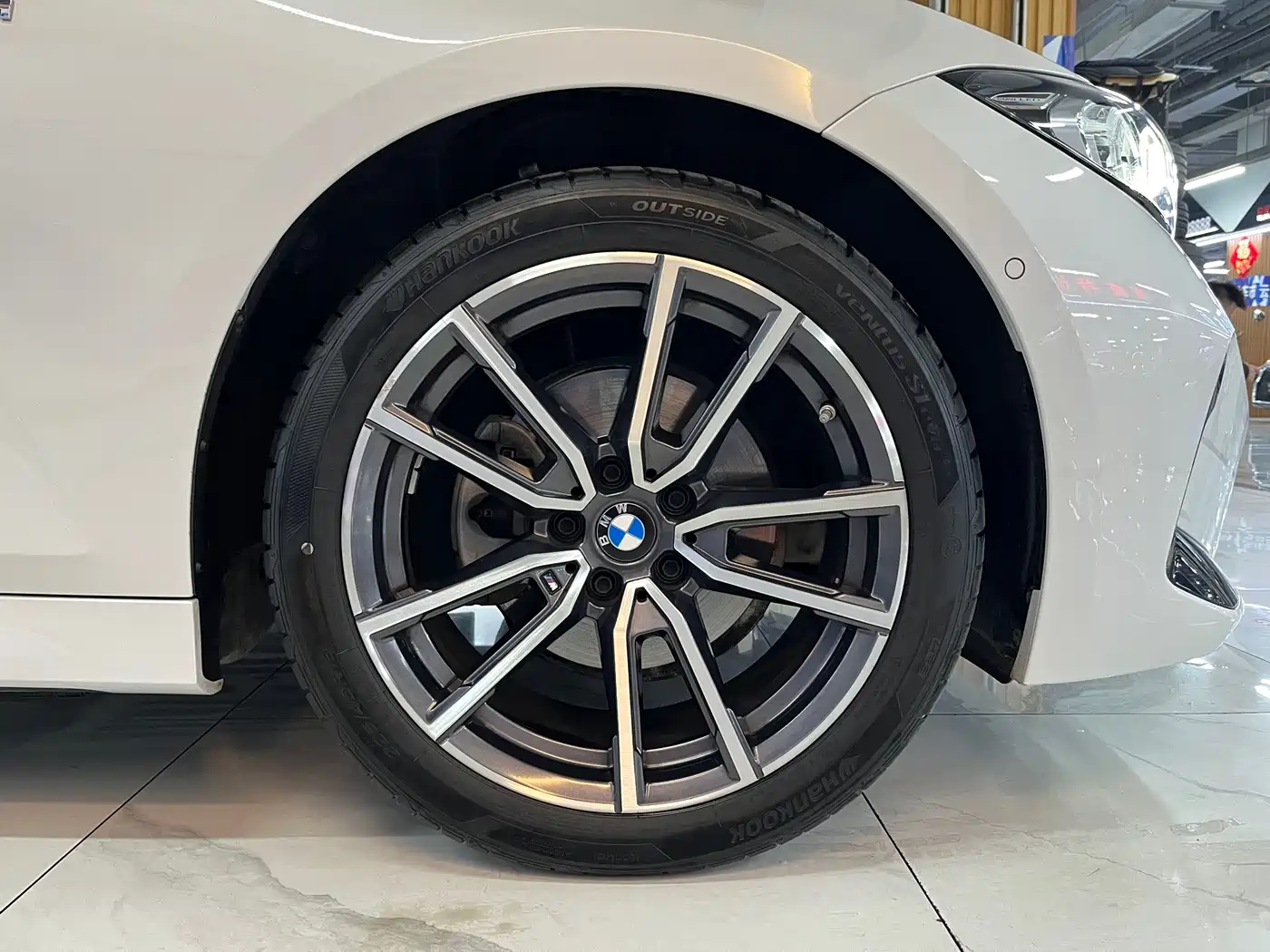 BMW 3 Series 2025 325Li M Sport Package фото 7