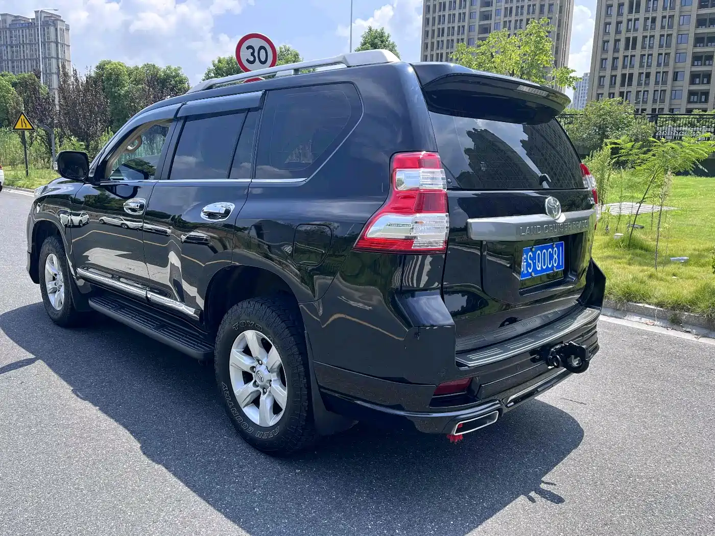 Toyota Prado (Import) 2014 2.7L Automatic Luxury фото 6