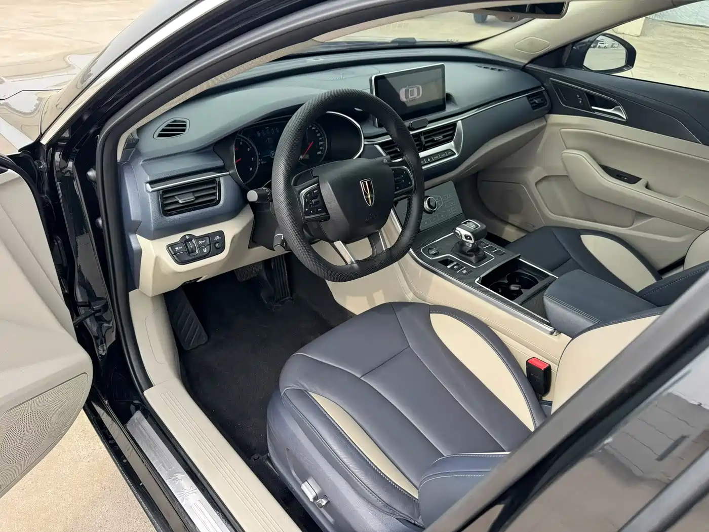 Hongqi H5 2020 1.8T Automatic Smart Connection Qi Enjoy Edition фото 7