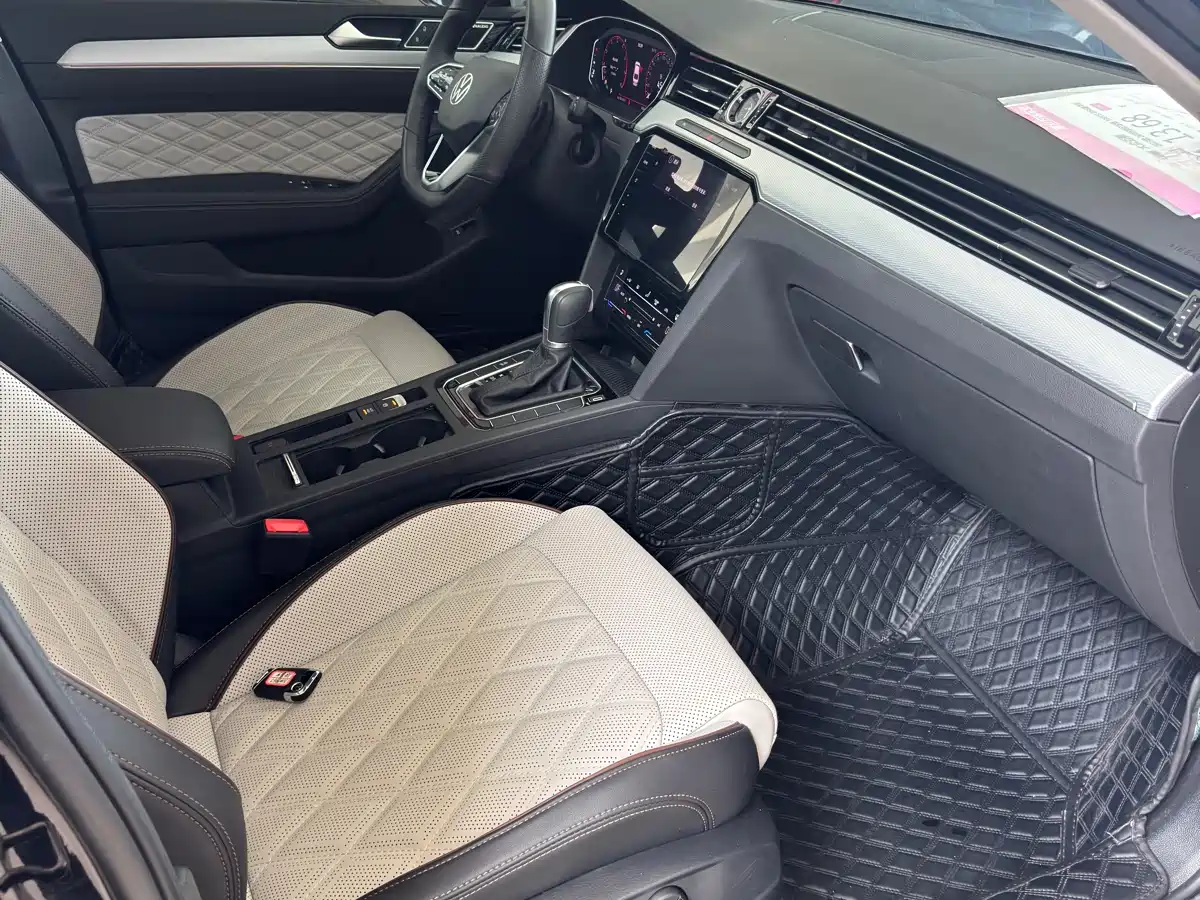 Volkswagen Magotan 2023 Model 2 Million Commemorative Edition 330TSI DSG Luxury фото 7