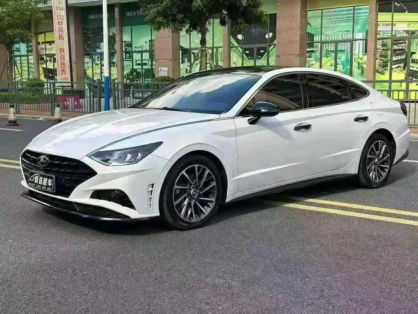 HYUNDAI SONATA