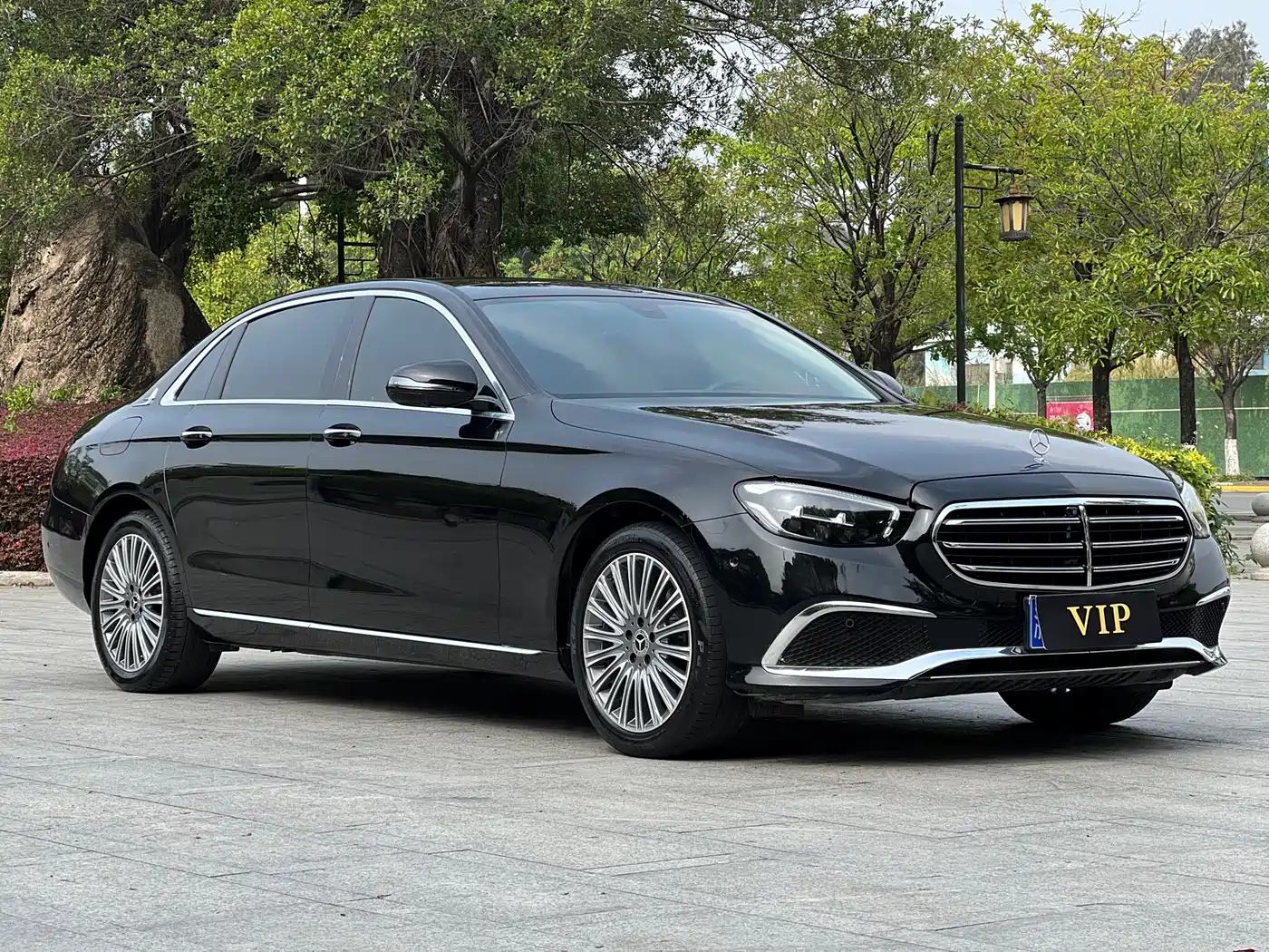  E CLASS