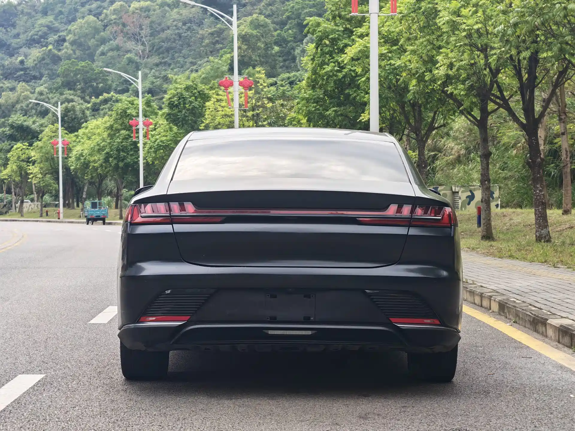 Фото 4 - BYD Han