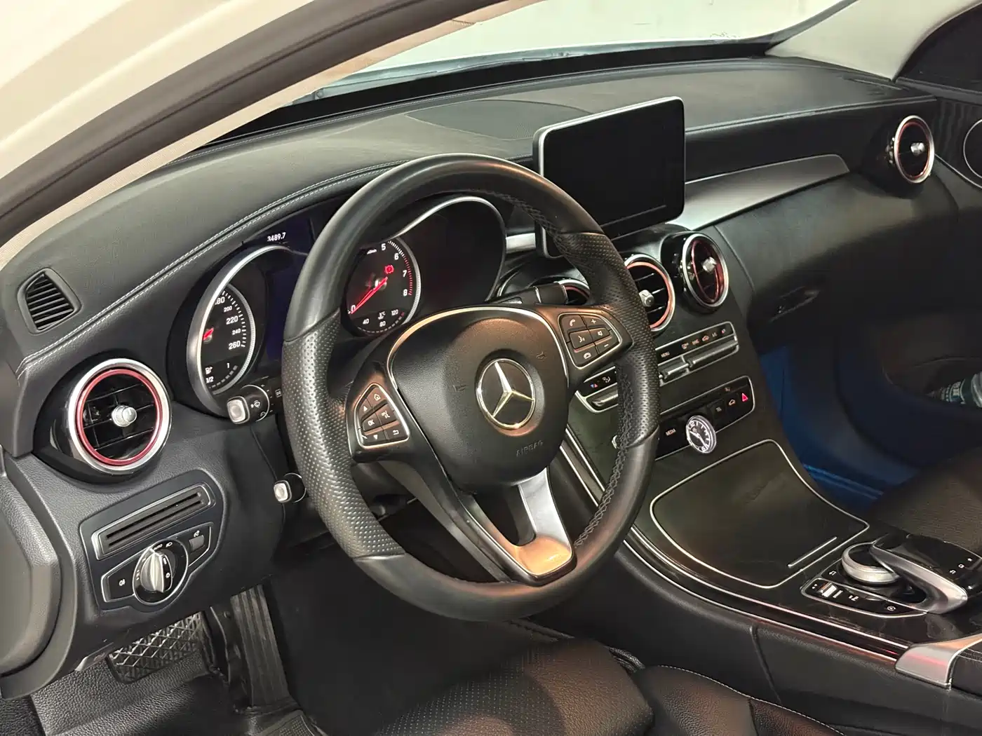 Mercedes-Benz C-Class 2016 C 200 L Sport фото 10