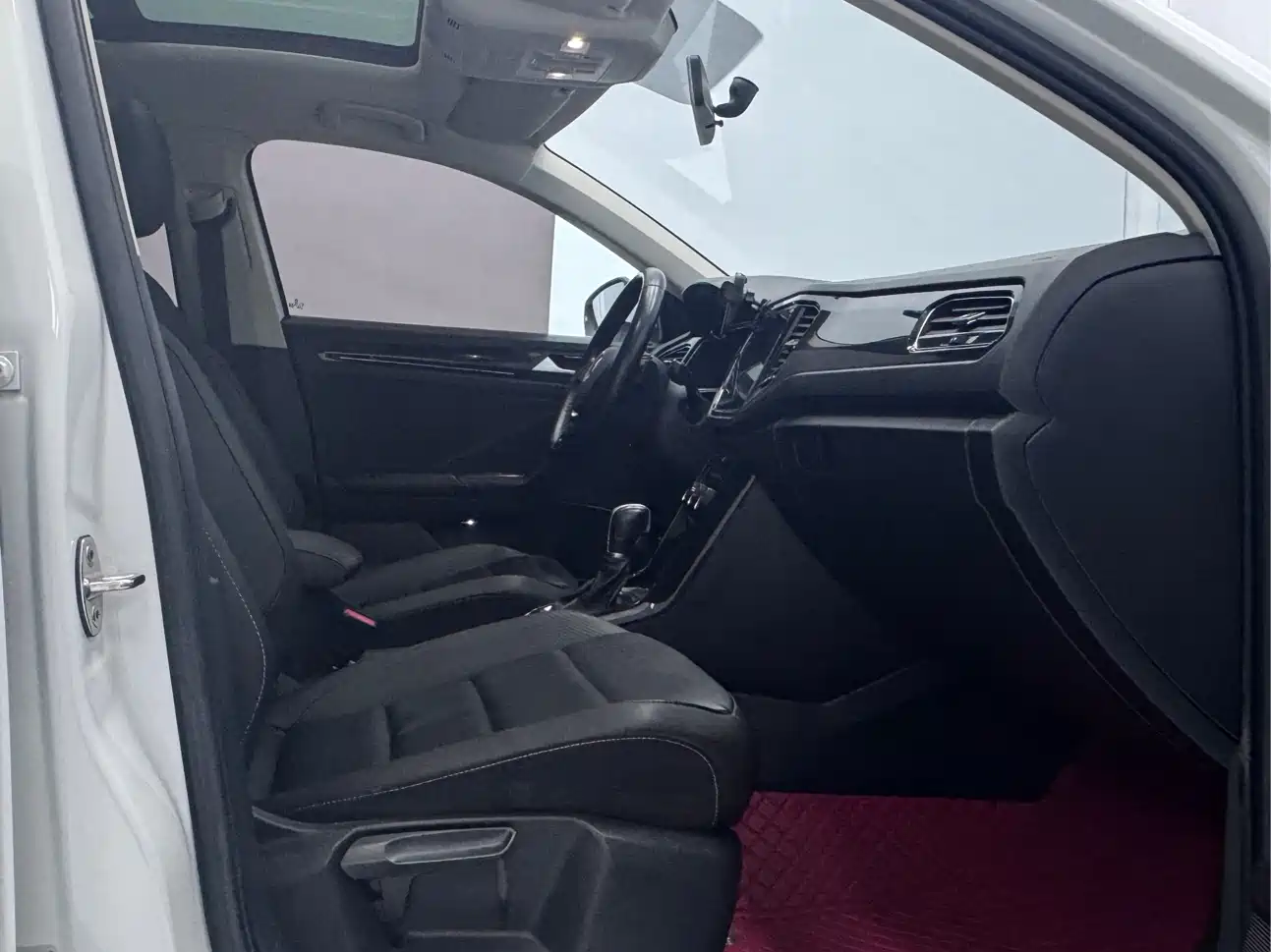 Volkswagen T-ROC 2021 280TSI DSG 2WD Comfort Connected фото 10