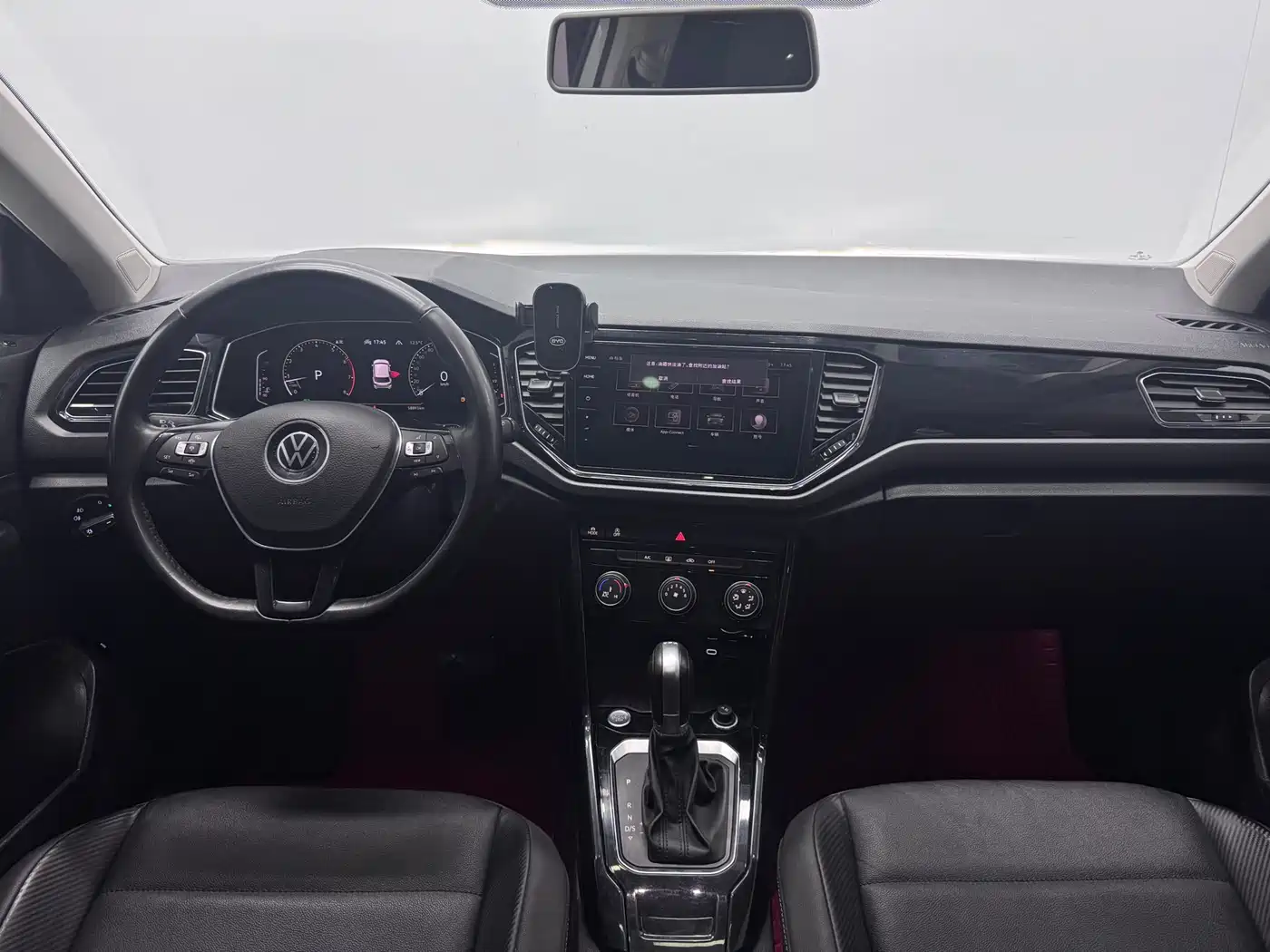 Volkswagen T-ROC 2021 280TSI DSG 2WD Comfort Connected фото 13