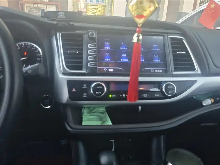 Toyota Highlander 2018 2.0T 4WD Luxury 7-seater China VI фото 13