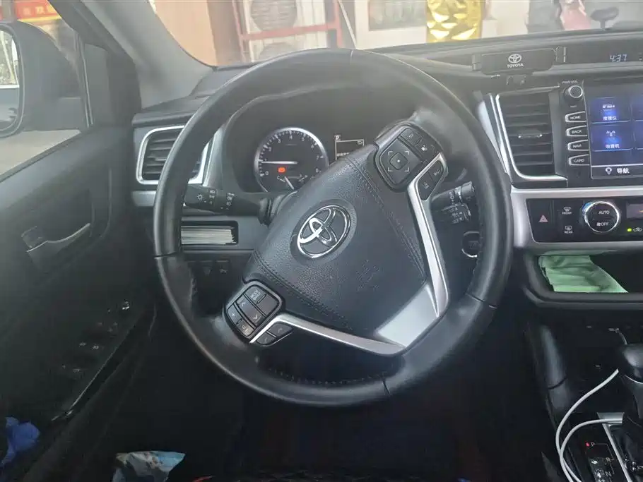 Toyota Highlander 2018 2.0T 4WD Luxury 7-seater China VI фото 15