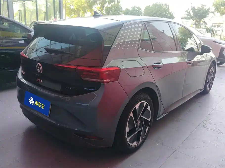 Volkswagen ID.3 2023 Upgraded Pure Intelligence Edition фото 3