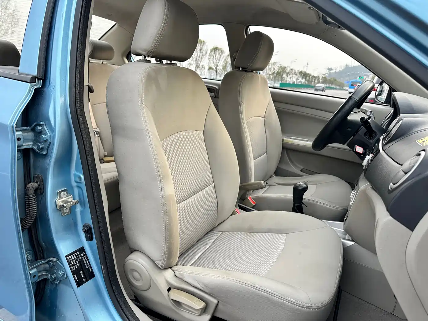 Changan Yuexiang V3 2014 2012 1.3L Manual Luxury (China V)