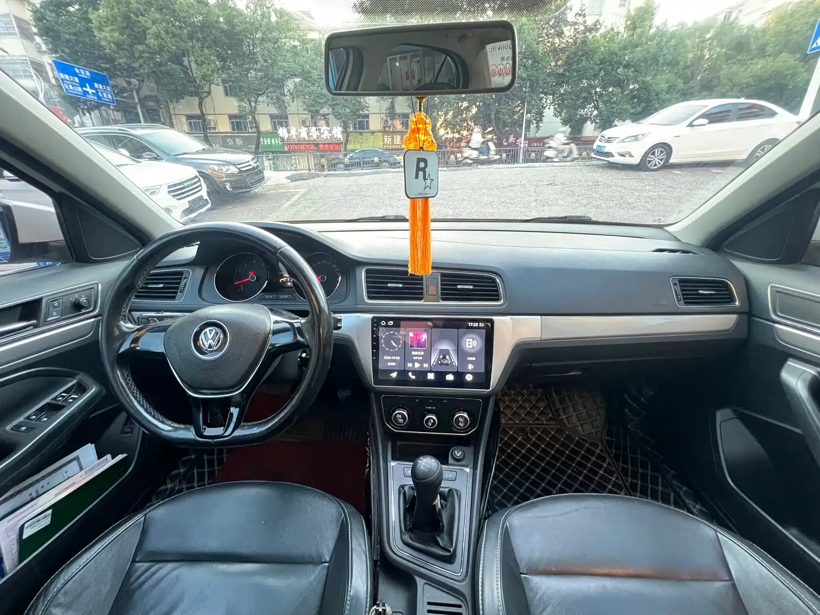 Фото 9 - Volkswagen Lavida