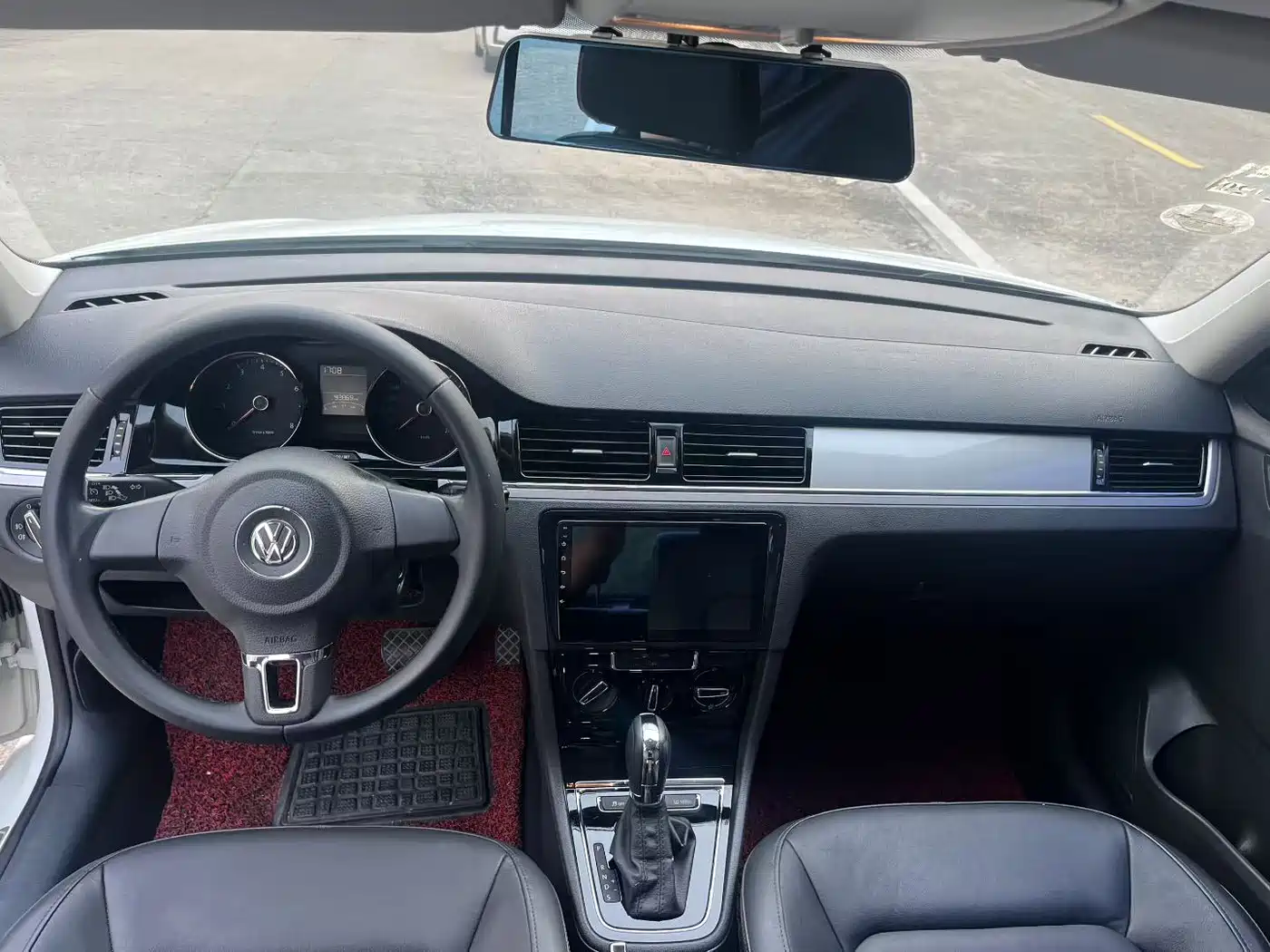 Volkswagen Bora 2014 1.6L Automatic Comfort Edition фото 5