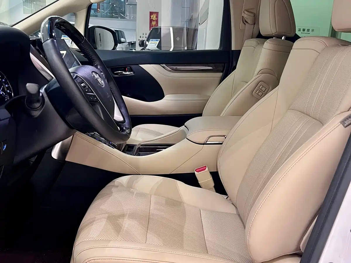 Toyota Alphard 2021 Hybrid 2.5L Premium фото 3