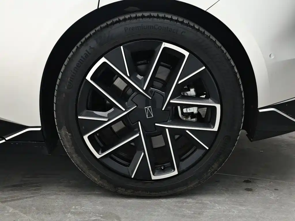 Avatr 06 2025 2025 Model Pro Extended Range Edition
