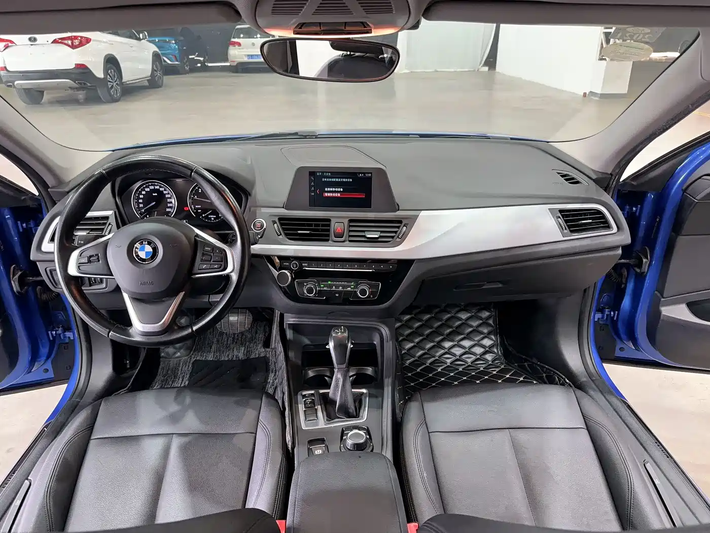 BMW 1 Series 2018 118i Fashion Edition фото 18