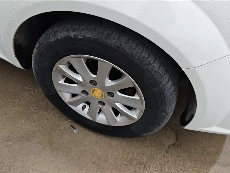 Buick Excelle 2013 1.5L Automatic Classic фото 6