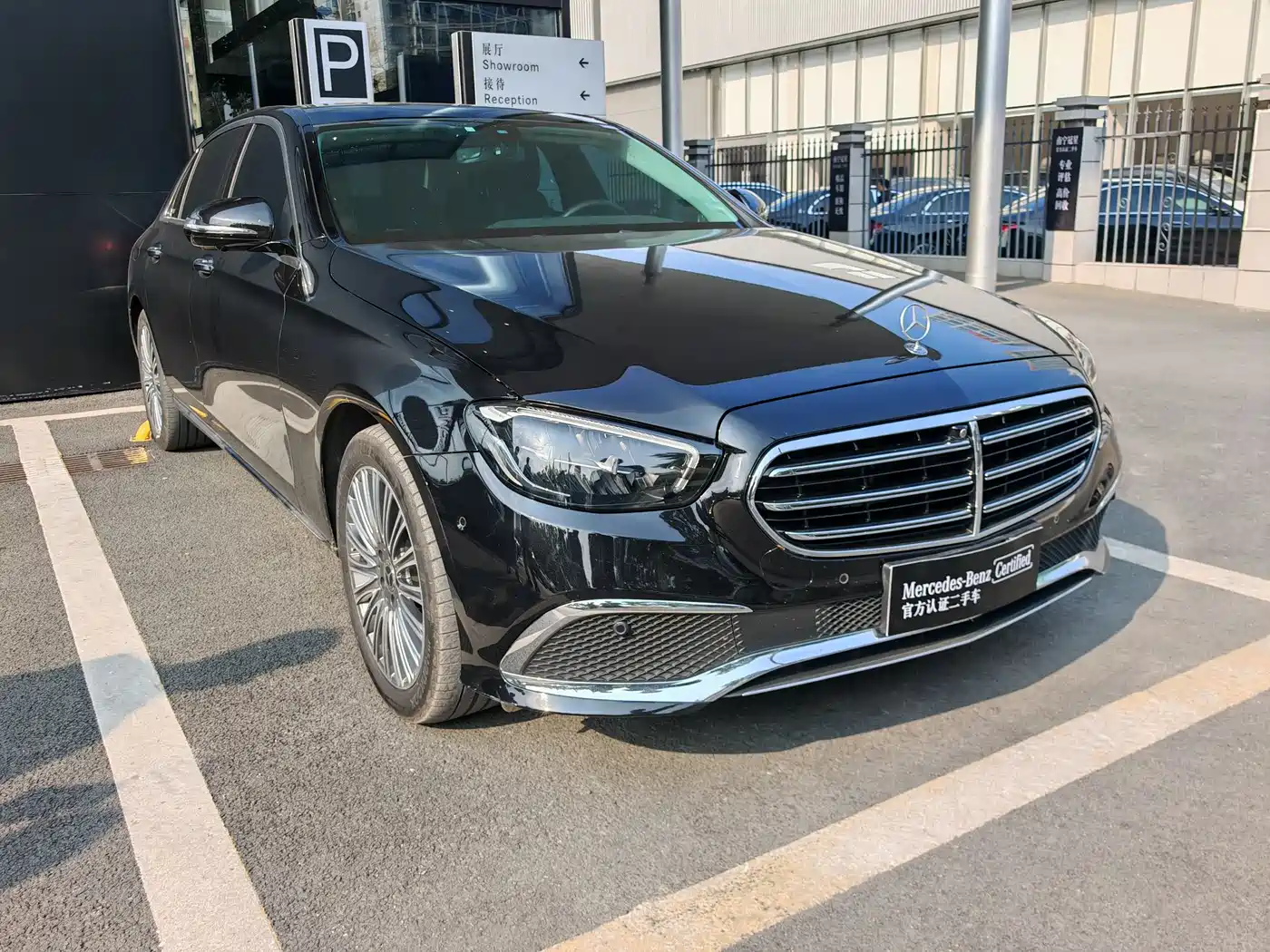 Mercedes-Benz E-Class 2022 E 300 L Luxury фото 3