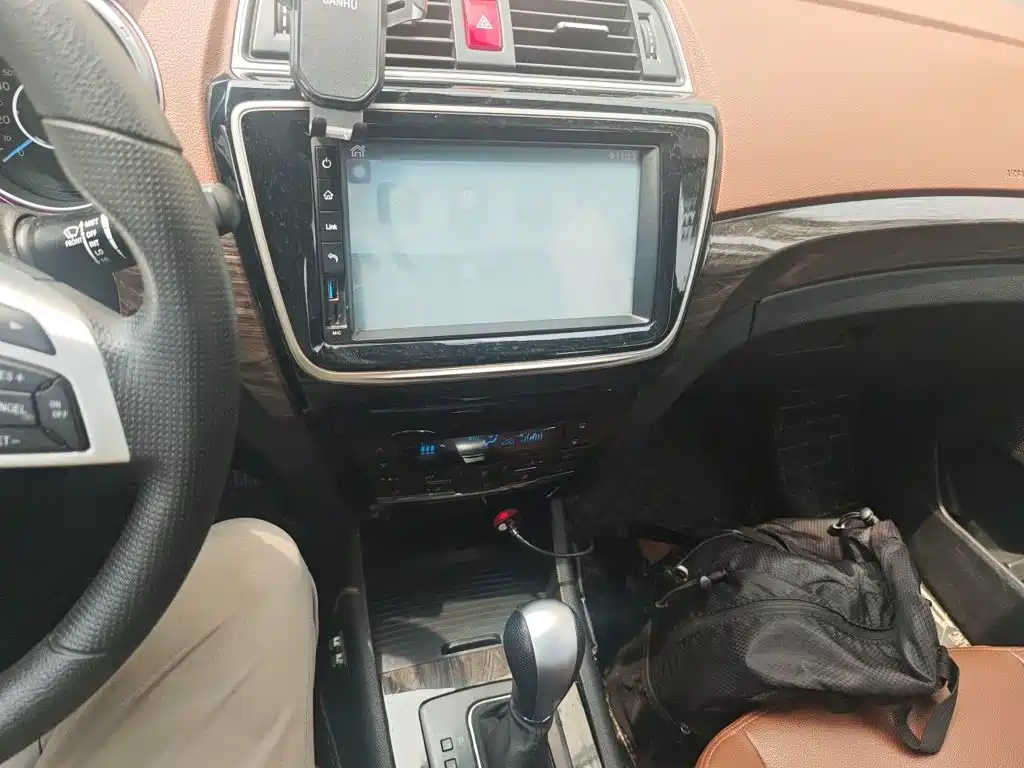 BAIC Weiwang S50 2017 2016 1.5T CVT Fun Luxury